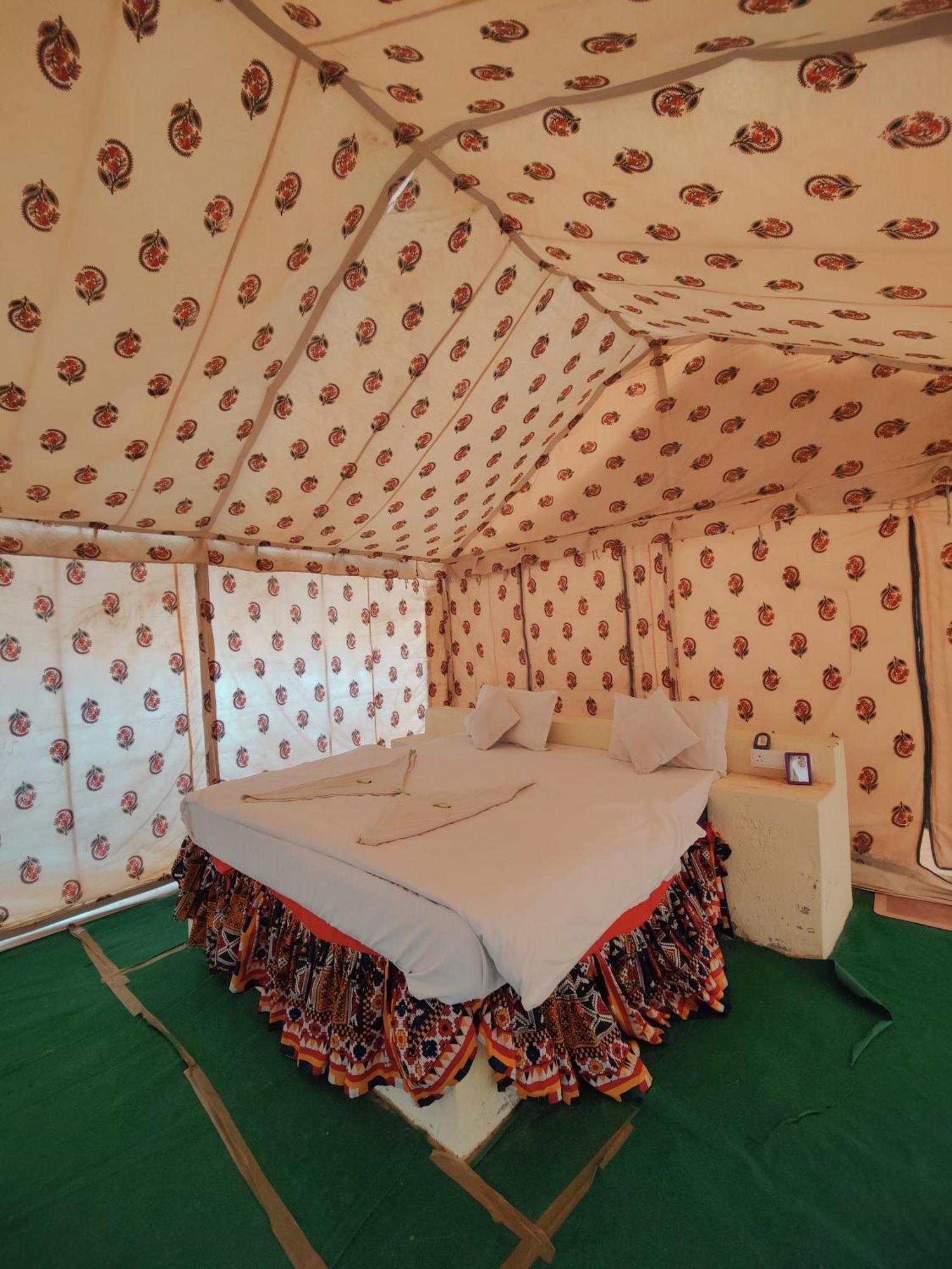 Om Luxury Resort Jaisalmer Zimmer foto